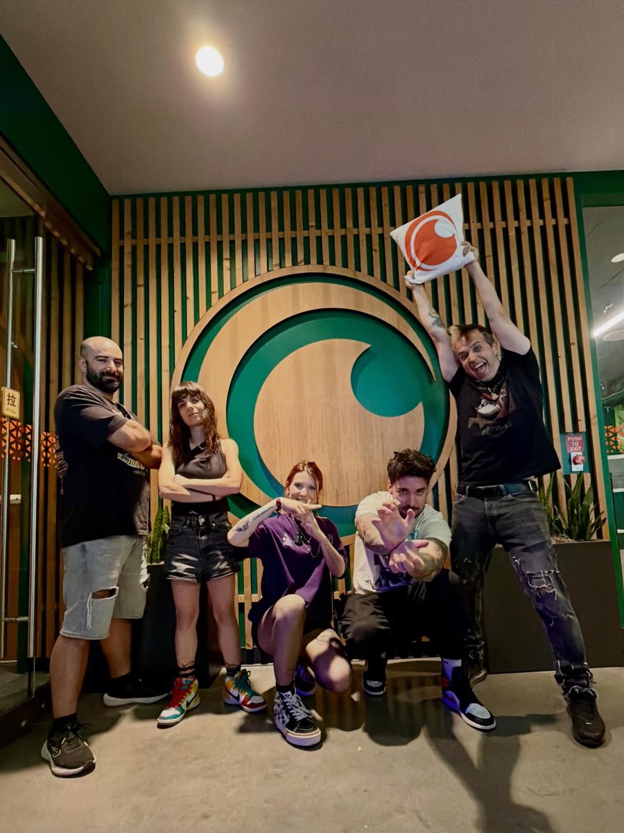 ankormusic's tweet image. Huge thanks to @crunchyroll for inviting us to their Dallas office and for giving us an inside look at how everything works behind the scenes! It was amazing to see how our favorite anime series are brought to life and dubbed🍥🩵

#ANKOR #CrunchyRoll
