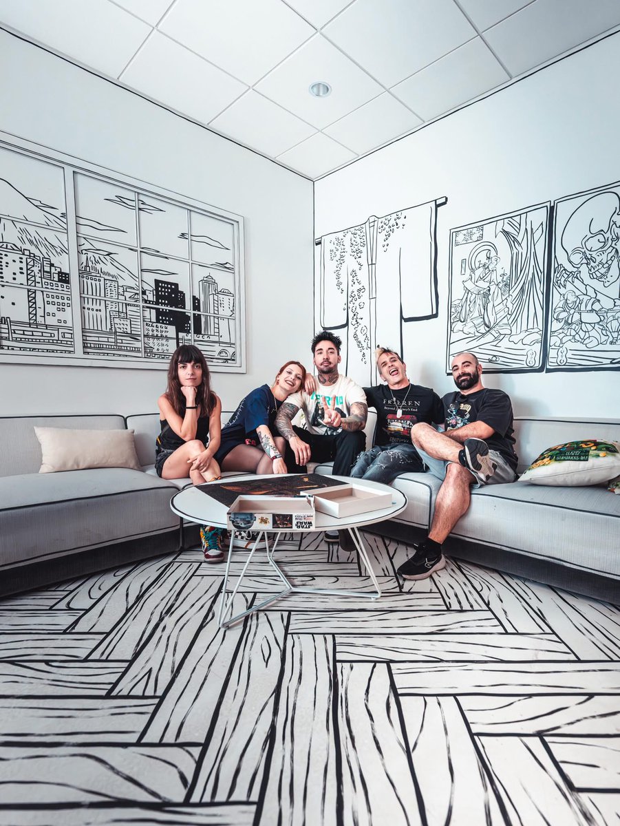 ankormusic's tweet image. Huge thanks to @crunchyroll for inviting us to their Dallas office and for giving us an inside look at how everything works behind the scenes! It was amazing to see how our favorite anime series are brought to life and dubbed🍥🩵

#ANKOR #CrunchyRoll