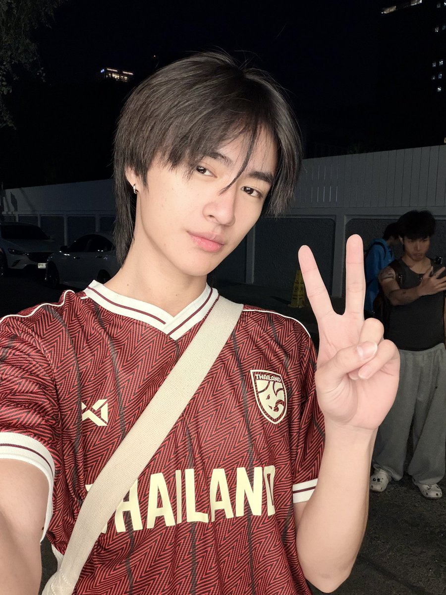 injy˚👓˖° tweet media