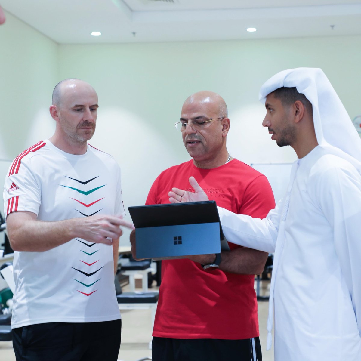 استقبل نادي خورفكان للمعاقين وفدًا من المجلس الرياضي ووزارة الرياضة (لجنة الإمارات لرياضة النخبة والمستوى العالي) بحضور رئيس مجلس إدارة النادي ونائبه، للاطلاع على المرافق والتجهيزات الرياضية ودعم برامج إعداد اللاعبين الموهوبين.

#مجلس_الشارقة_الرياضي
#وزارة_الرياضة