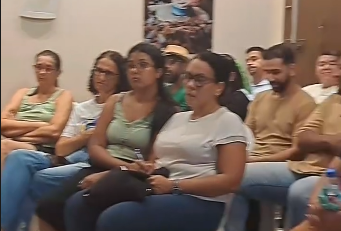 mestreresende's tweet photo. Nos dias 27 e 28 de abril, foi realizada a Oficina de Elaboração de Projetos Culturais, a ação aconteceu  na Secretaria Municipal de Cultura, no Centro de Tanguá. Ministrada por Thiago Piquet, a atividade proporcionou um espaço qualificado para esclarecimento de dúvidas, troca de experiências e apresentação de conteúdos voltados à elaboração de projetos, com foco na dança e em outras linguagens artísticas. A iniciativa reforça o compromisso com o fortalecimento da cultura local, ampliando o acesso à informação e às políticas públicas do setor.
#Cultura #Oficinas #PrefeituraDeTanguá