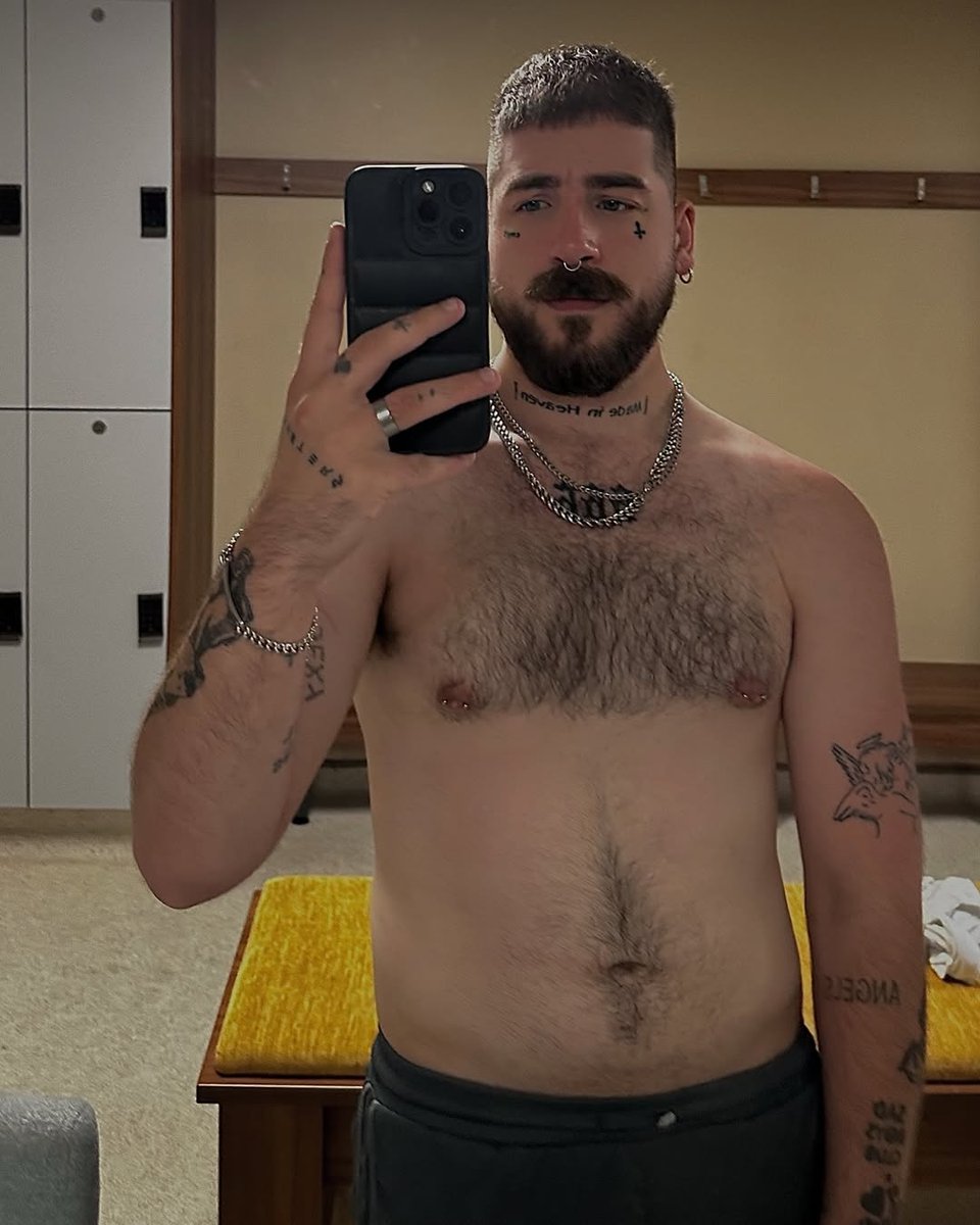 slavstud's tweet photo. 𝐝𝐚𝐧𝐲𝐥.

     - the eastern european boyfriend of your dreams.
     - trans man.
     - kinky, piggy, nasty as fuck.
     - limitless. https://t.co/RYZcTM9QrR