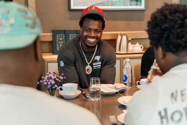 BakerMuse tweet media