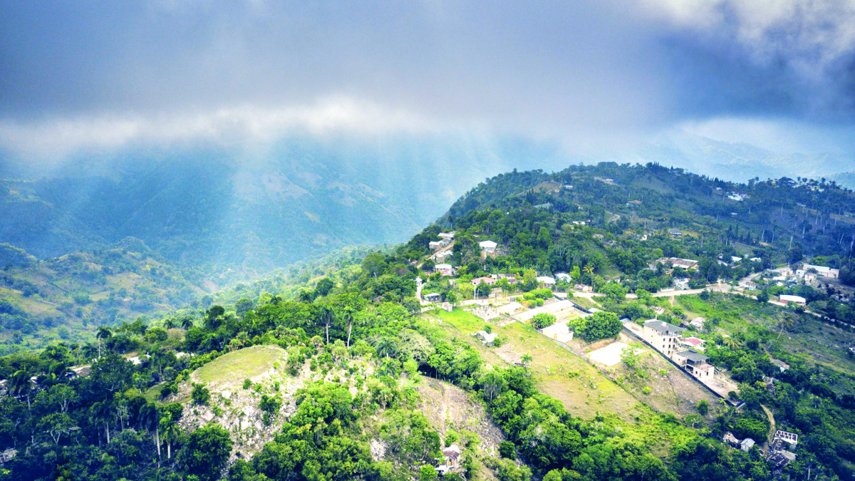 EpiscopadoRD's tweet photo. La Comisión Nacional de Pastoral de Ecología y Medio Ambiente de la #CED manifiesta su apoyo a las comunidades y personas de buena voluntad que promueven sin violencia, la #Oreservación de las #Cordilleras Central y Septentrional.

Leer más ➡️ https://t.co/8FqmbDJSAN https://t.co/W5l0TN6s4k