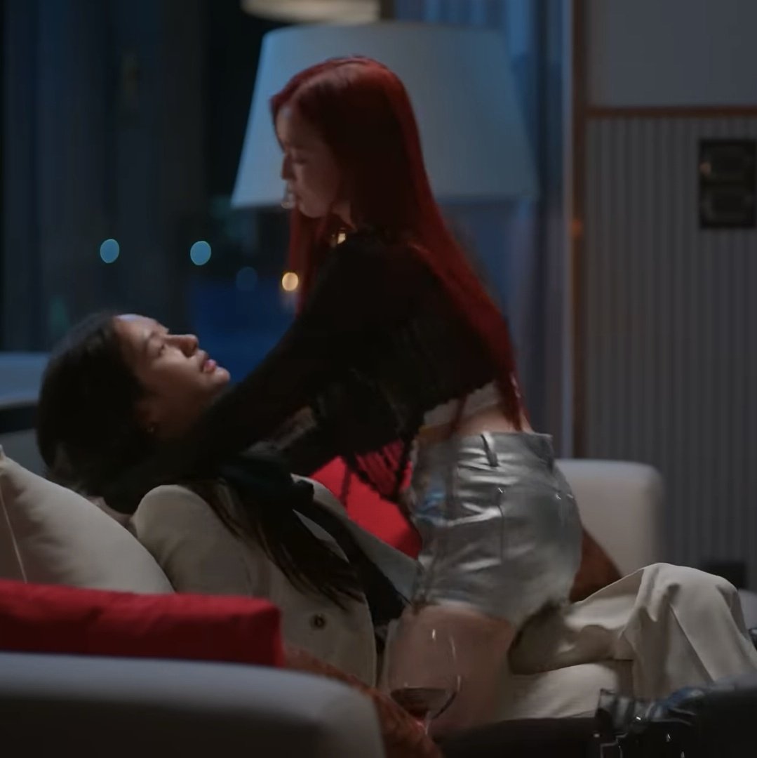 sapphics like: tweet media