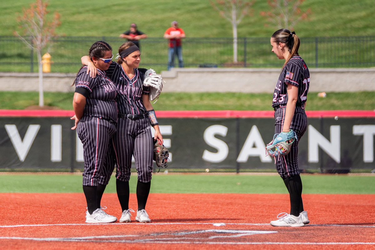 Maryville Softball tweet media