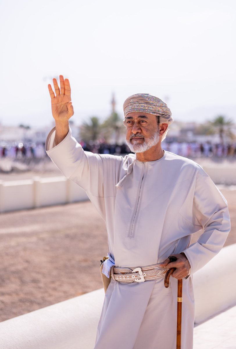 a_90li's tweet photo. اسأل الله العلي القدير أن يرزق البطانة الصالحة التي تعينك على خدمة #سلطنة_عُمان 🇴🇲 وعلو شأنها بين دول العالم والرقي والازدهار. 

بارك الله فيك #جلالة_السلطان_هيثم_بن_طارق وامد الله بعمرك وجعلك الله الحصن المنيع ودرع القويم لعُمان وشعبها المفدى 🇴🇲👑. https://t.co/JLnNlxxgq6
