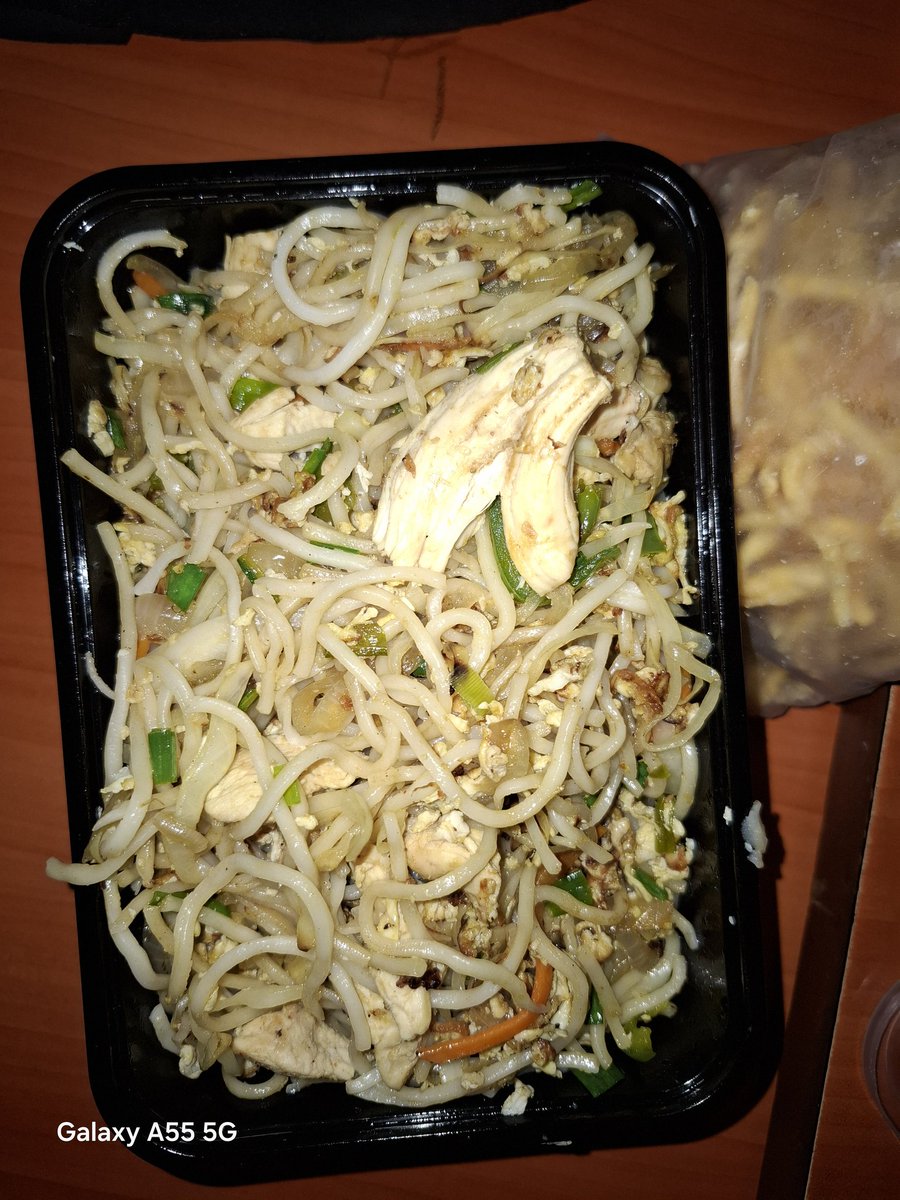 thegenericnotes's tweet photo. @SwiggyCares @Swiggy I ordered Egg Haka Noodle but received Chicken noodle. Please replace it.
OrderID- 236453883507573 https://t.co/bHWdxGA2Ep