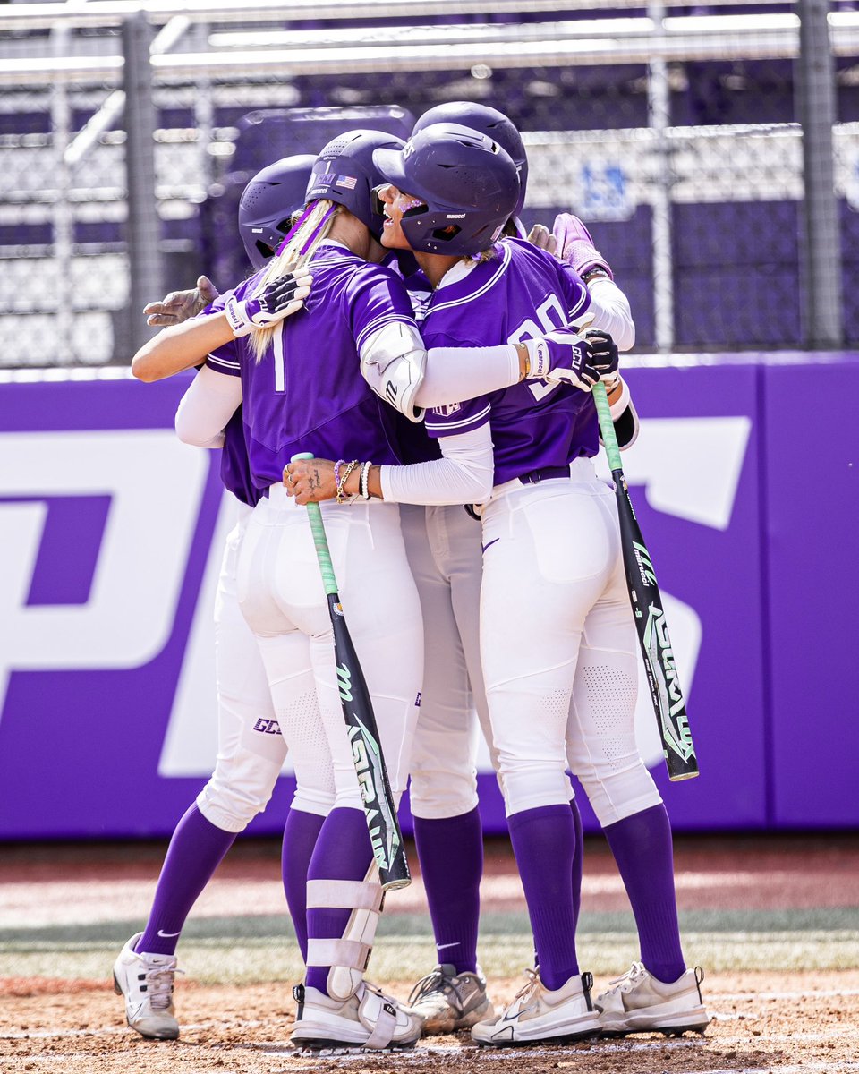 Marucci Fastpitch tweet media