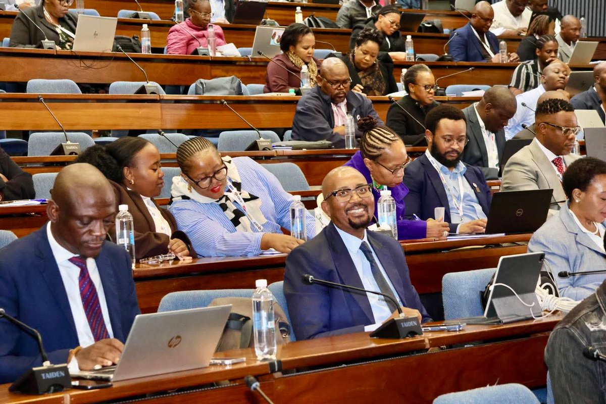 M_Philani's tweet image. The workshop brought together key stakeholders from the Post-School Education and Training sector to engage on international relations, partnerships, and strategic alignment within the sector. #InternationalRelations #Partnerships #Education #SkillsRevolution #DHET