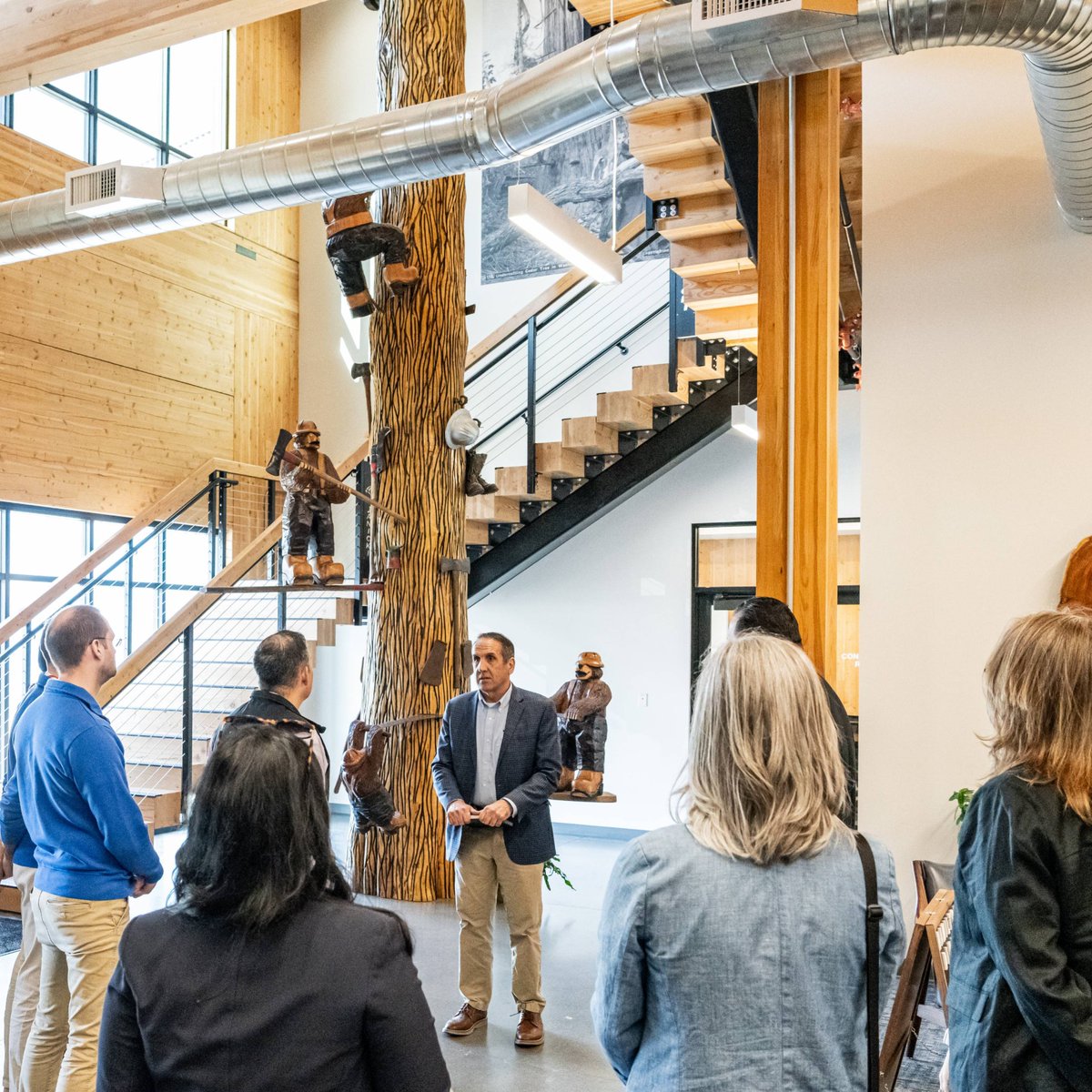 janicki_ind's tweet image. On Monday Washington Secretary of State Steve Hobbs visited our Hamilton facility and presented President John Janicki with a certificate in honorable recognition of contributing to the manufacturing sector, and toured our manufacturing and #masstimber building. #WA #SoS