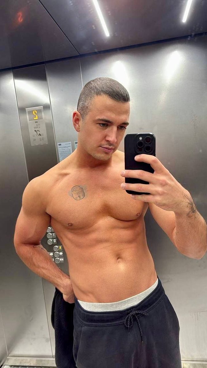 I am Paul black 🖤❤️‍🔥 tweet media