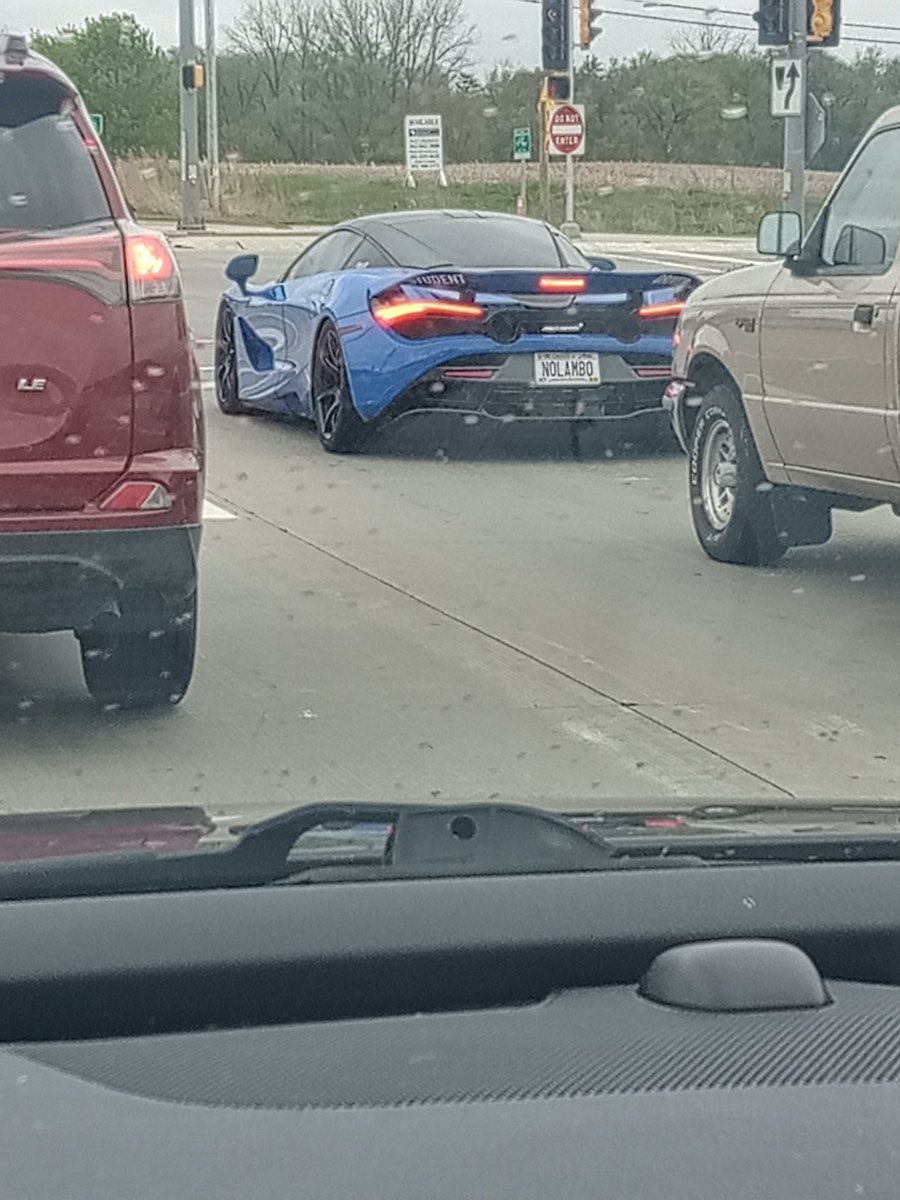 mrgipson's tweet photo. Please note that I am a very safe driver and I do not touch or look at my phone while driving. I was at a red light. This car pulled up and the guy started revving his engine like cool guys do. I'm not a car guy but I know I've heard of McLaren. Jesus Christ. #NOLAMBO. https://t.co/3imlMDZ6UO