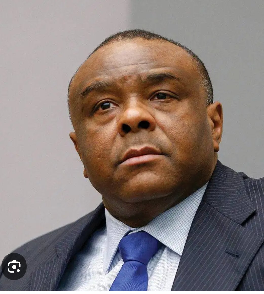 JKapitene's tweet photo. Voici l'homme qui a enterré le "Garage Kin Marché de Ndjili"... Bravo au DG de la RVA #JPBemba #Londole #FatshiBeton2048 #RDC https://t.co/HAcNwLll3F