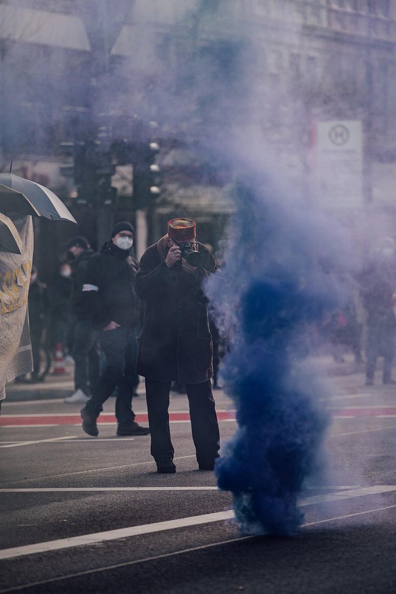 carmen_author's tweet image. #vss365 #dichotomous
The dichotomous Just clash with the oppressed Unjust.
One side cries unfairness &amp;amp; the other shouts fair game.
Altercation, miscommunication, crime commission, jail,
retribution, retaliation, restitution, condemnation cycles.
#justice #injustice #amwriting