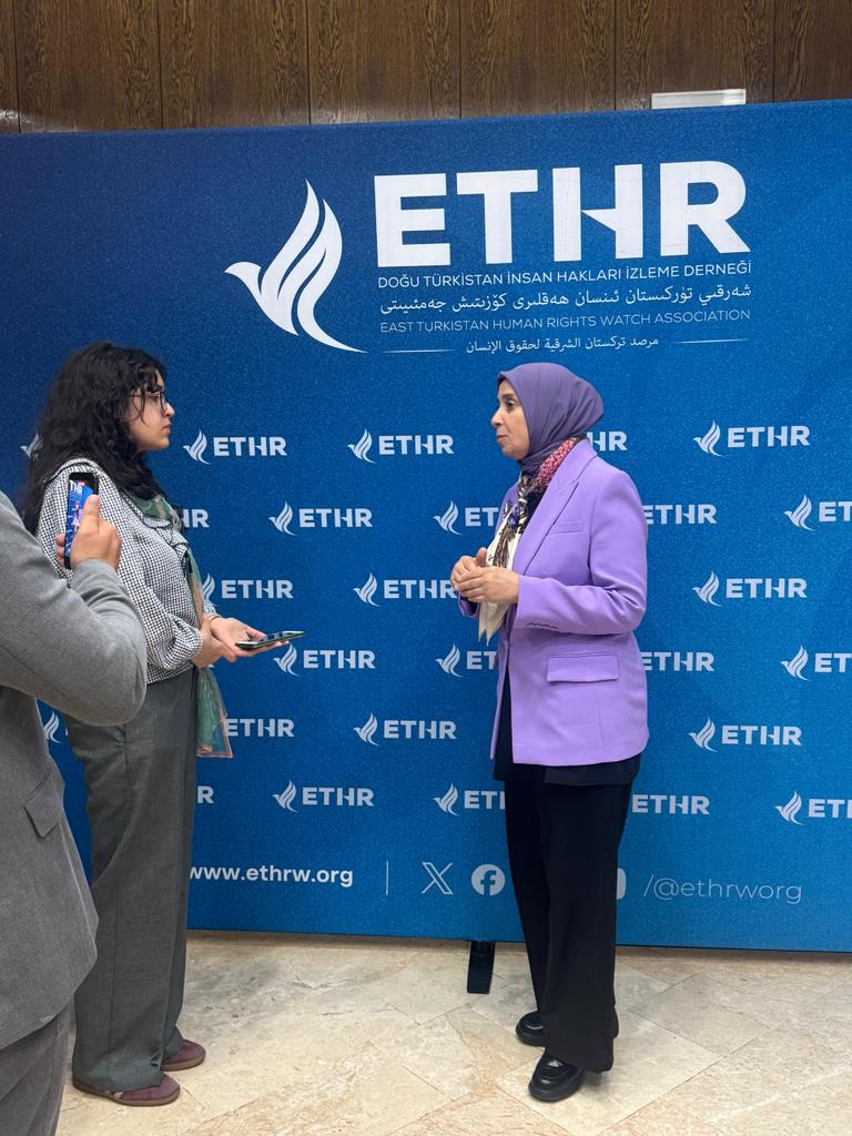 elifesendeva's tweet photo. Doğu Türkistan İnsan Hakları İzleme Derneği (ETHR), Ankara Sivil Toplum Platformu ve Bilkent Human Rights Society iş birliğiyle düzenlenen “Doğu Türkistan İnsan Hakları İhlalleri Endeksi 2025” tanıtım programına katıldık. 

Çocuk haklarından zorla çalıştırmaya, dinî baskılardan Çinlileştirme politikalarına uzanan geniş bir alanda hazırlanan veri temelli rapor etkileyiciydi. 

Doğu Türkistanlı kardeşlerimizin sesi olmak ve bu bilgiyi sorumluluğa dönüştürmenin  hepimizin ortak vicdani ve siyasi görevi olduğunu unutmamak gerekir.

@ethrworg #doğutürkistan #çin #türk #bilkent #ankara