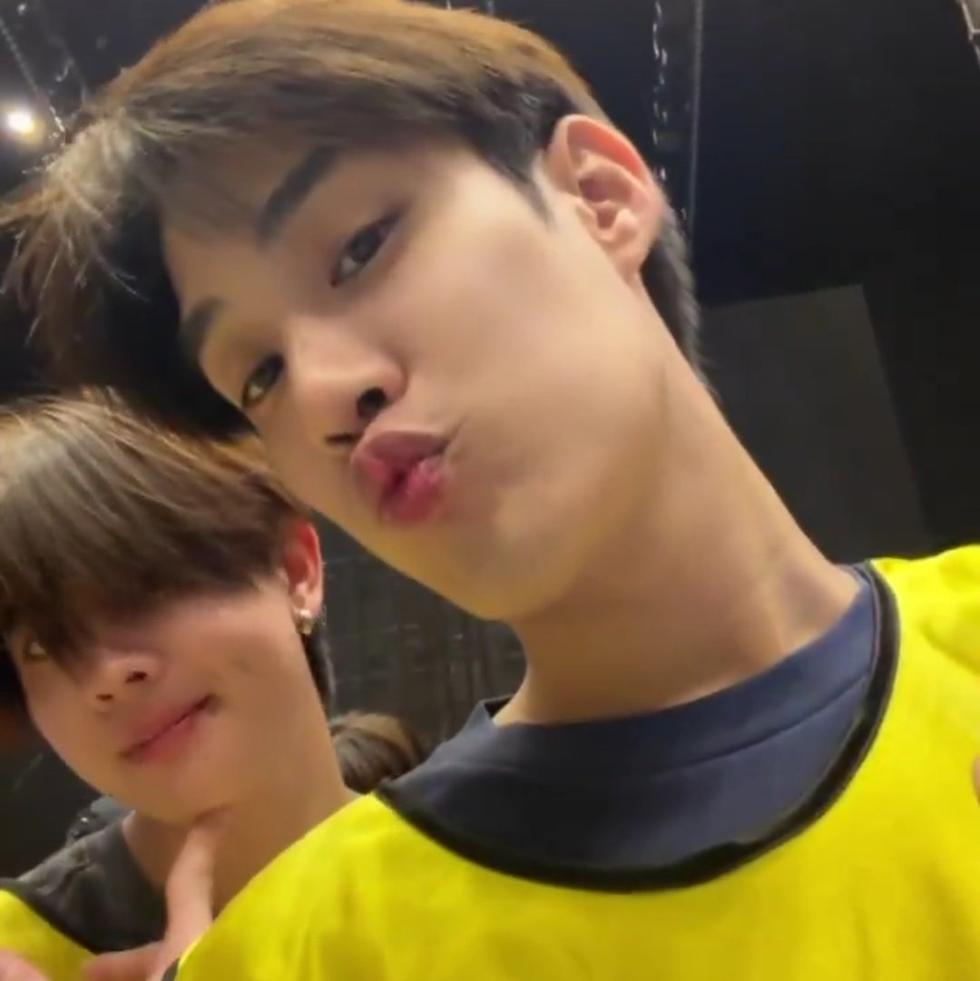 สจ.พายไก่ 🌻🌈🌟 tweet media