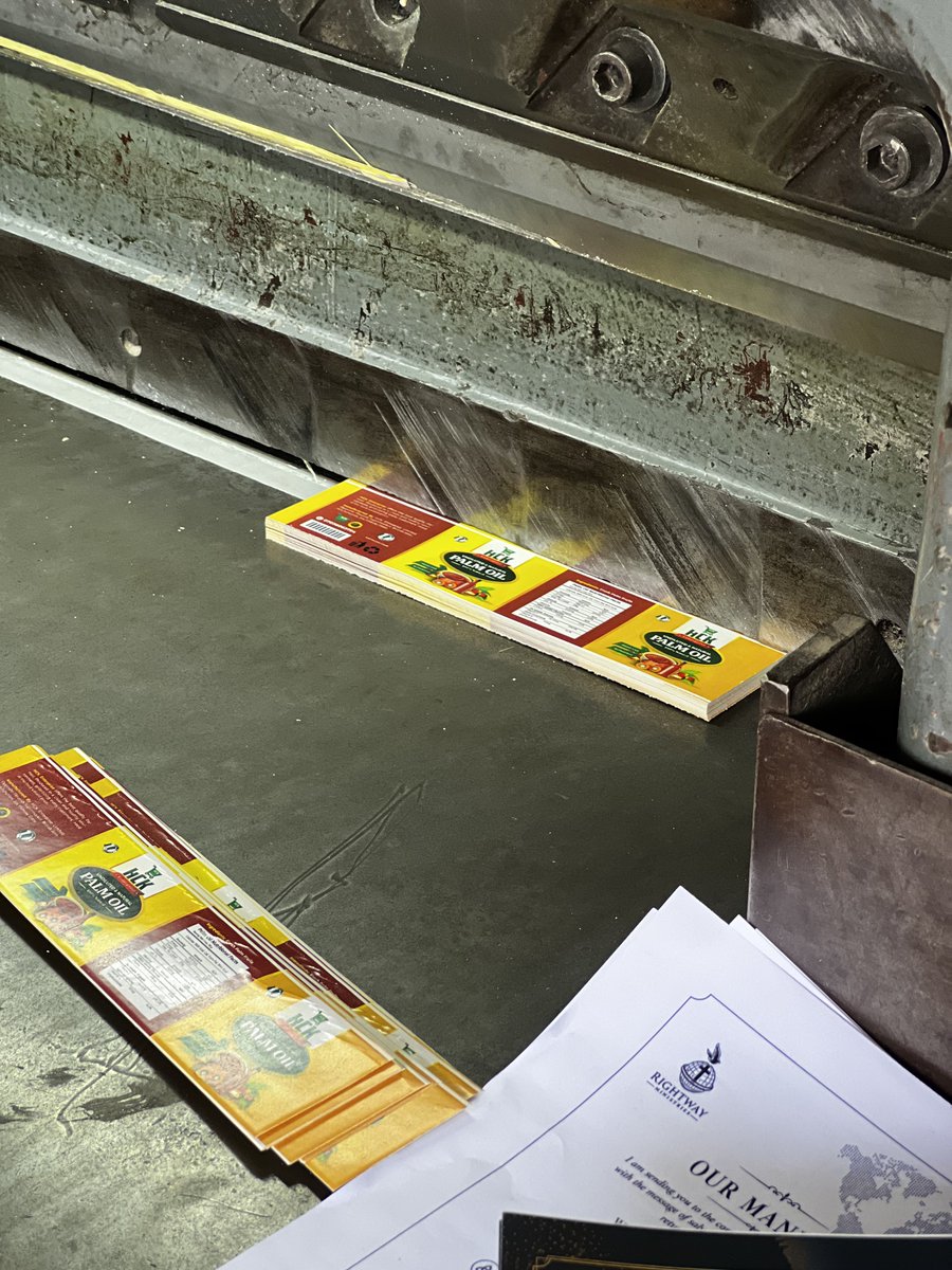 KilobyteGraphix's tweet photo. As a Graphic Designer,

It is advisable to learn about printing.

Take that step and thank me later. https://t.co/DxR5Y7Yqa1