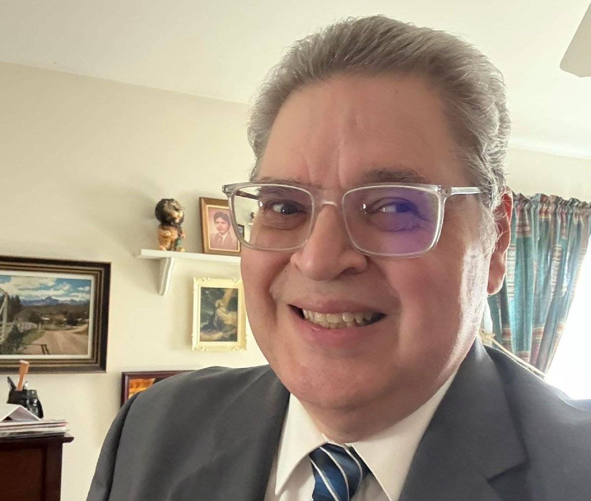 BlockClubCHI's tweet photo. Pete Kastanes, the founder of Vanished Chicagoland, has died at 62. 

Kastanes, who had a passion for telling stories of pastimes from across the city of Chicago, had amassed more than a quarter-million followers on social media. https://t.co/48N3d7Uokg https://t.co/94KXdoqaQ7