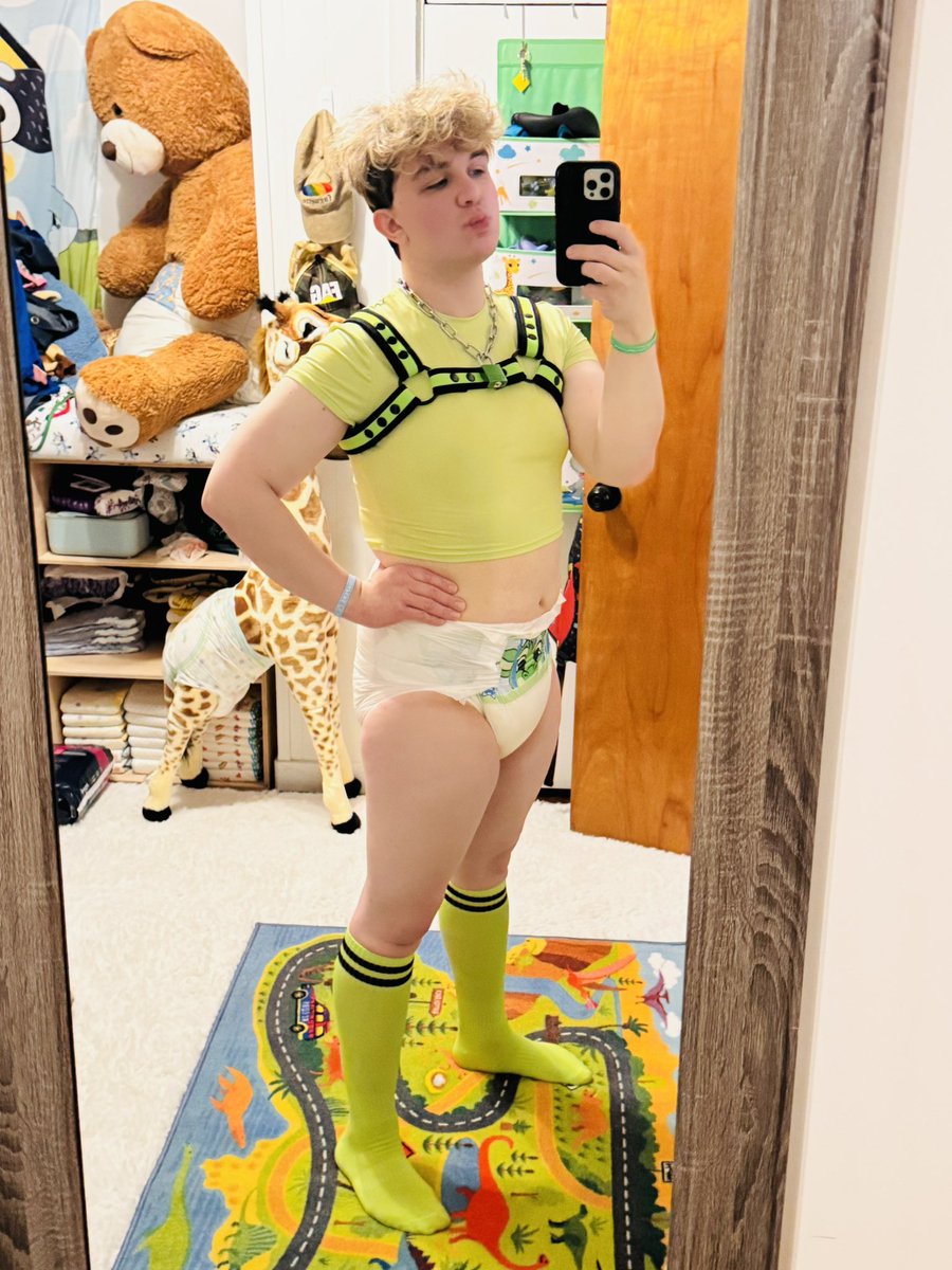 DiaperedDino🦕 tweet media