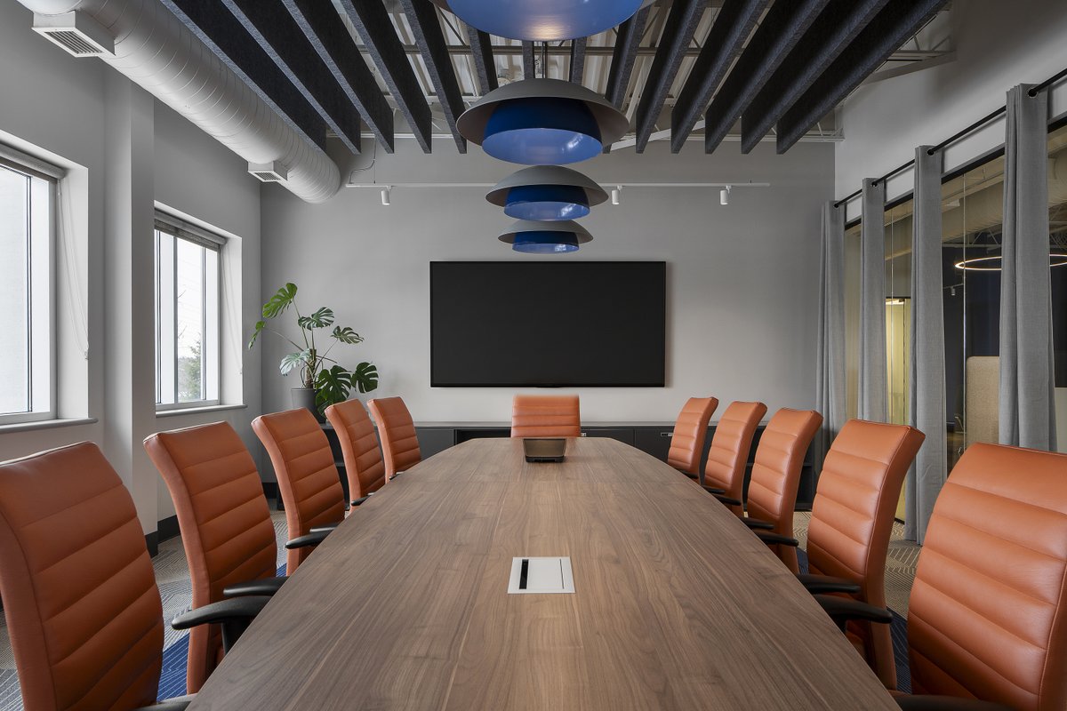 altispace's tweet photo. The new boardroom at Commport Communications features our Acoustic Blades in Charcoal Gray. The result? A sleek, modern aesthetic that kills excessive noise so the team can focus on what matters most! 

#altispace #acousticblades #acousticbaffles #baffles #acousticsolutions https://t.co/HHWUxkRen2