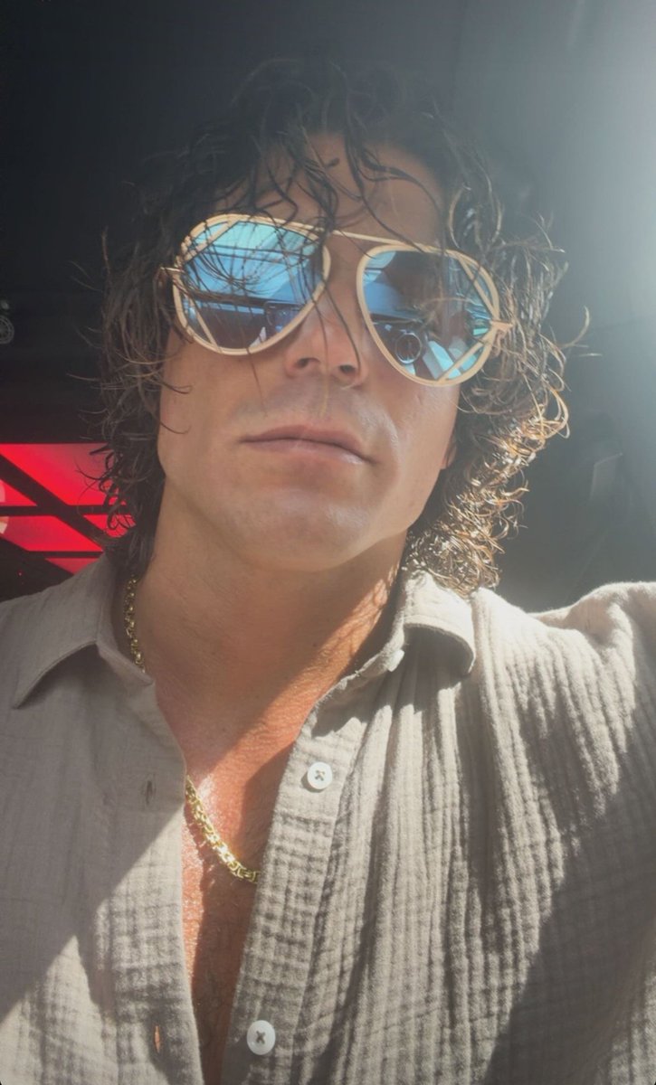 maria1010yo's tweet image. ¡Este #Bro 🔥 nos va a dar mucho juego!! 😍
#CanYaman