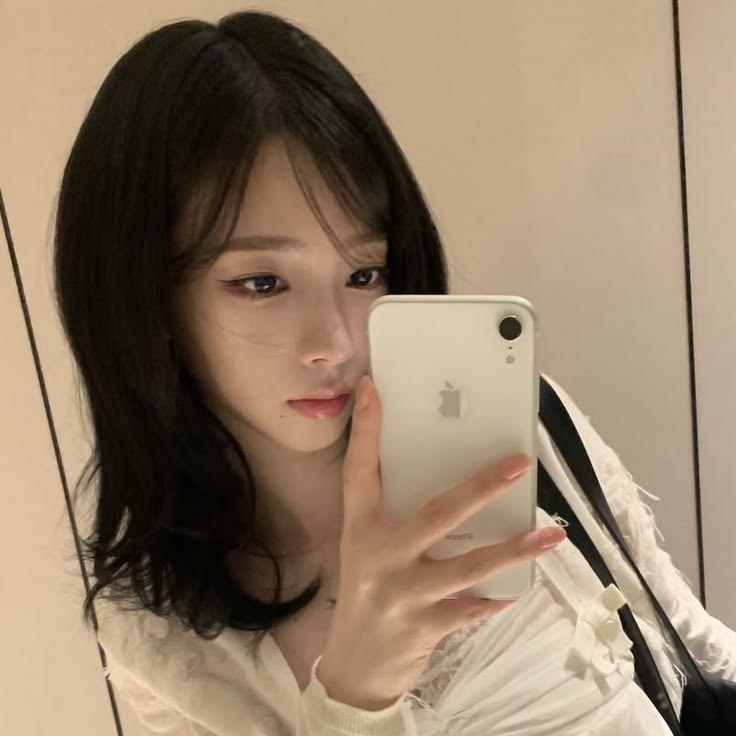 ciselalala. tweet media