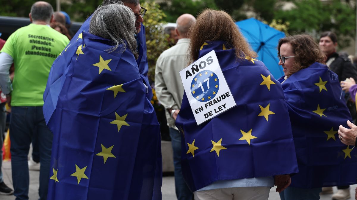 🔴 #ÚLTIMAHORA | Ansiti y PAFP: "El Tribunal establece que España está obligada a compensar íntegramente el perjuicio causado".

Cientos de interinos en abuso de temporalidad se concentran ante el Congreso para exigir su fijeza para 979.409 trabajadores afectados.
