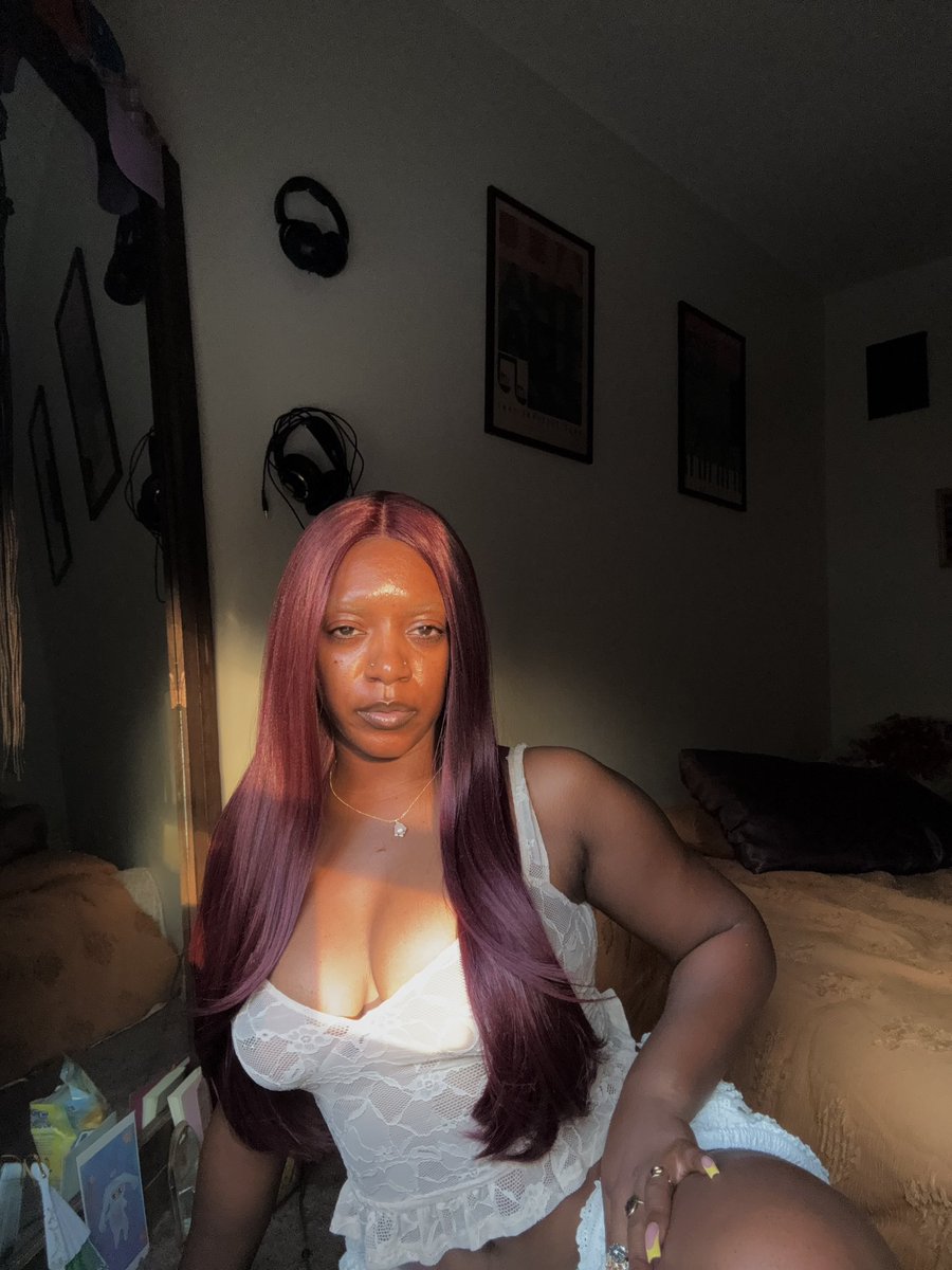 𝐴𝑅𝑇𝑃𝐻𝑂𝑁𝐾 tweet media