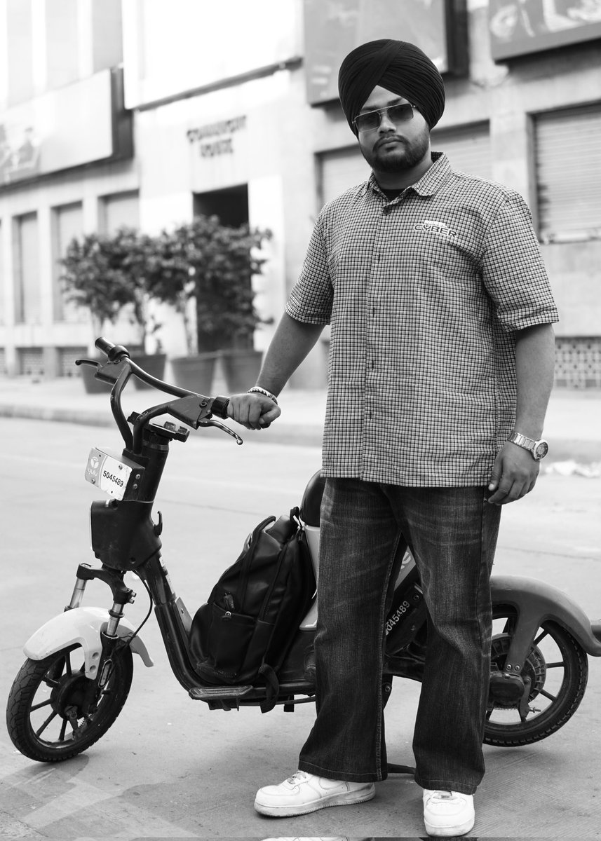 Navbhamra6862's tweet photo. Old Skool ਜੀਹਨੇ Aa 🫯 

#6862gang #navbhamra #azaadgill #hardeephere https://t.co/D1g6345PYI