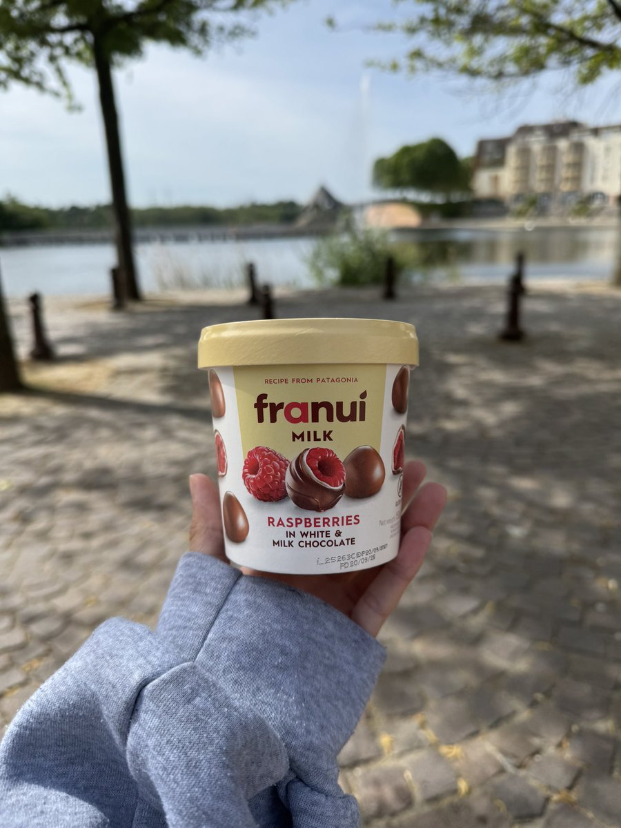 𝑁𝑜𝑢𝑠𝑠𝑎 tweet media