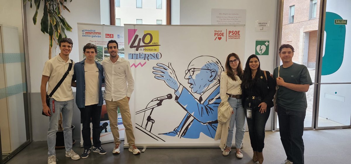 PSOEMoncloa's tweet photo. Ayer visitamos la exposición ‘40 años: El Madrid de Tierno’.

🌹 Un homenaje necesario para rememorar el Madrid que construyó. https://t.co/dKJq8xWK5O
