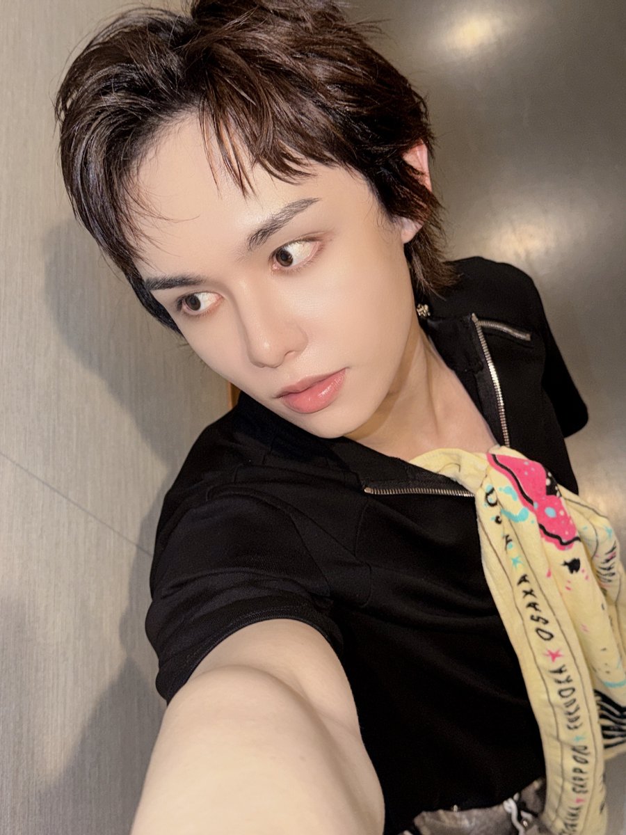 AxMxPxICS's tweet image. [Plus Chat] #크루 #CRU

FTISLAND 선배님들 감사합니다  PRIMADONNA 여러분 감사합니다 
지난 6주 동안 정말 많은 것을 배웠고 소중한 추억들 많이 만들었습니다! 
정말 즐거운 시간이었습니다!!! 💛💛 
See you next week Japan~!!