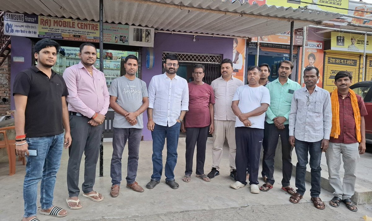 pratulshahdeo's tweet photo. लातेहार के सुदूर जंगलों के बीच स्थित हेरहंज में भाजपा के राष्ट्रवादी कार्यकर्ताओं के साथ मुलाकात हमेशा एक सुखद अनुभूति होती है।
@AdityaPdSahu @yourBabulal @dasraghubar @ChampaiSoren @bjpkarmveer https://t.co/EUPap23vnW