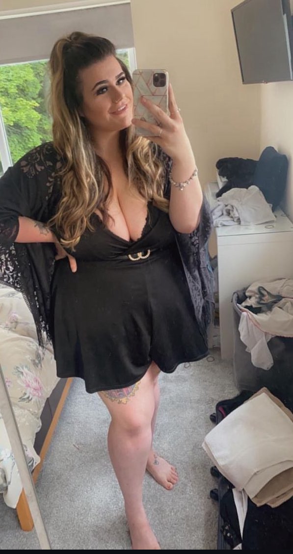 ChavBBWAmateur tweet media