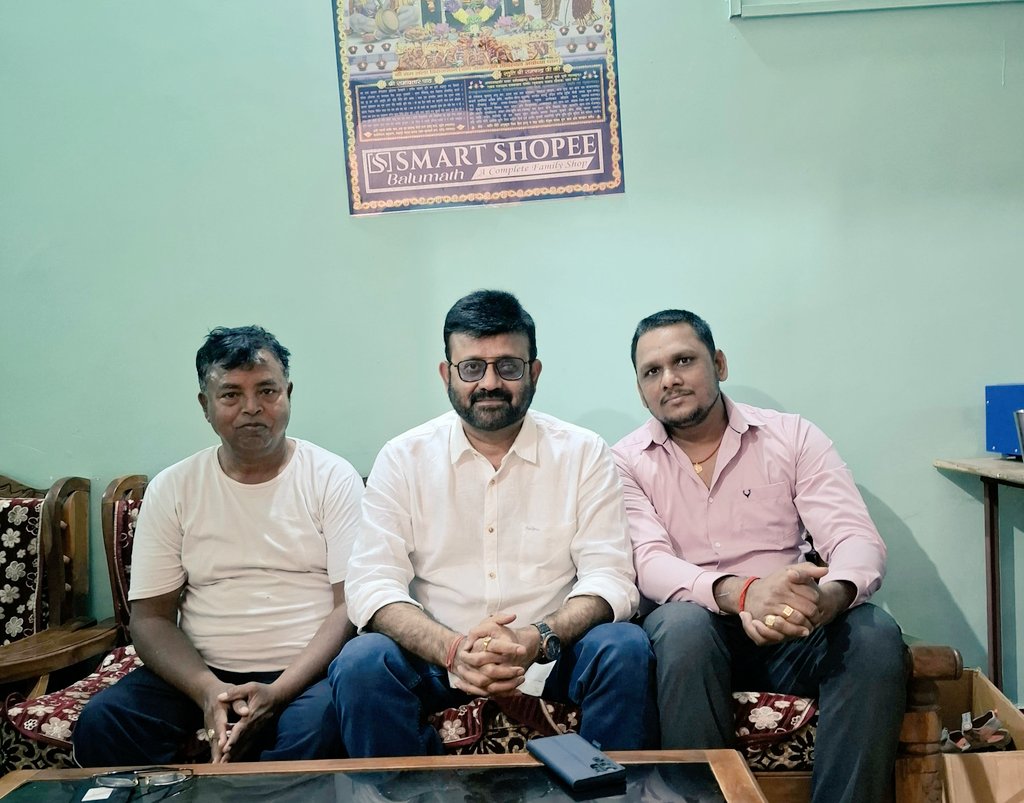 pratulshahdeo's tweet photo. लातेहार के सुदूर जंगलों के बीच स्थित हेरहंज में भाजपा के राष्ट्रवादी कार्यकर्ताओं के साथ मुलाकात हमेशा एक सुखद अनुभूति होती है।
@AdityaPdSahu @yourBabulal @dasraghubar @ChampaiSoren @bjpkarmveer https://t.co/EUPap23vnW