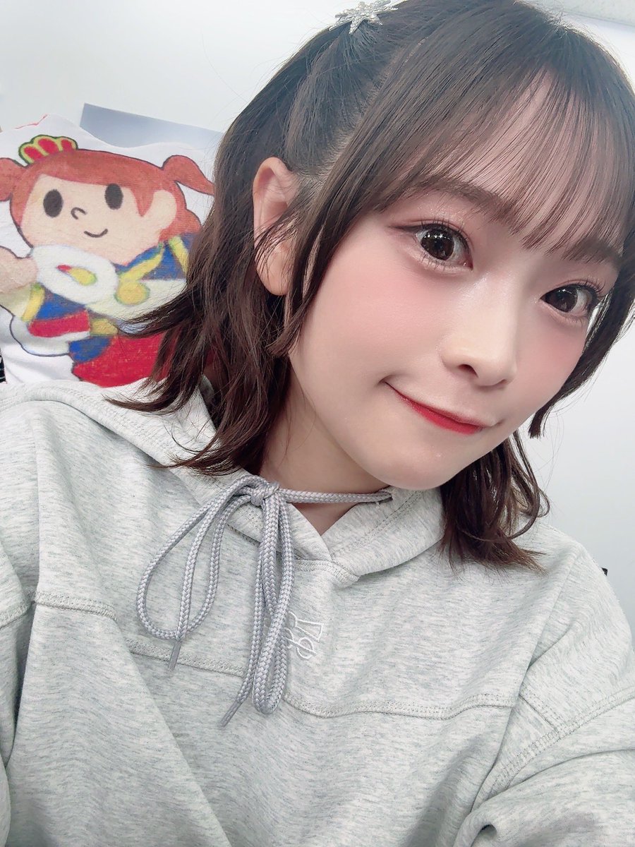 小山百代 tweet media