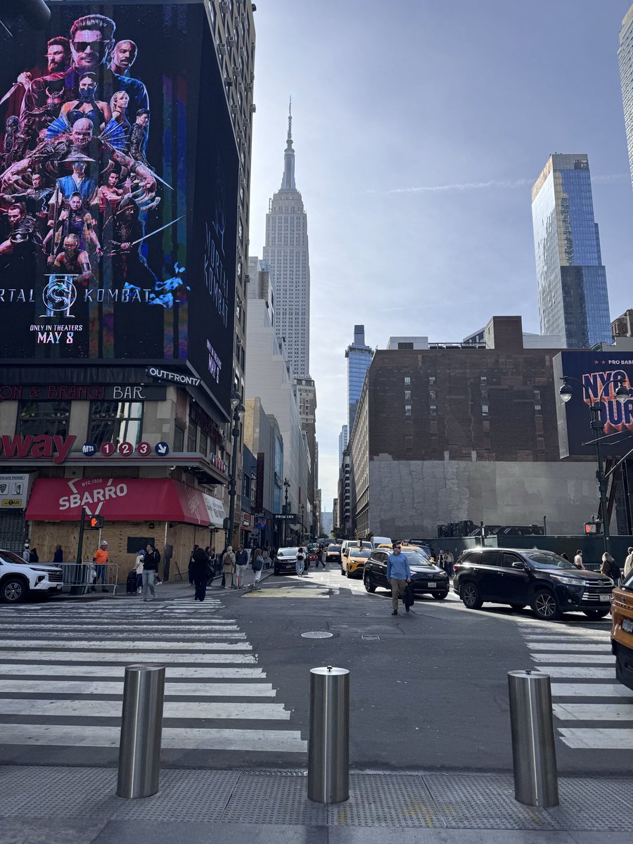 T!NNY🇯🇲🇨🇦 White Christmas by V & Bing Advocate tweet media