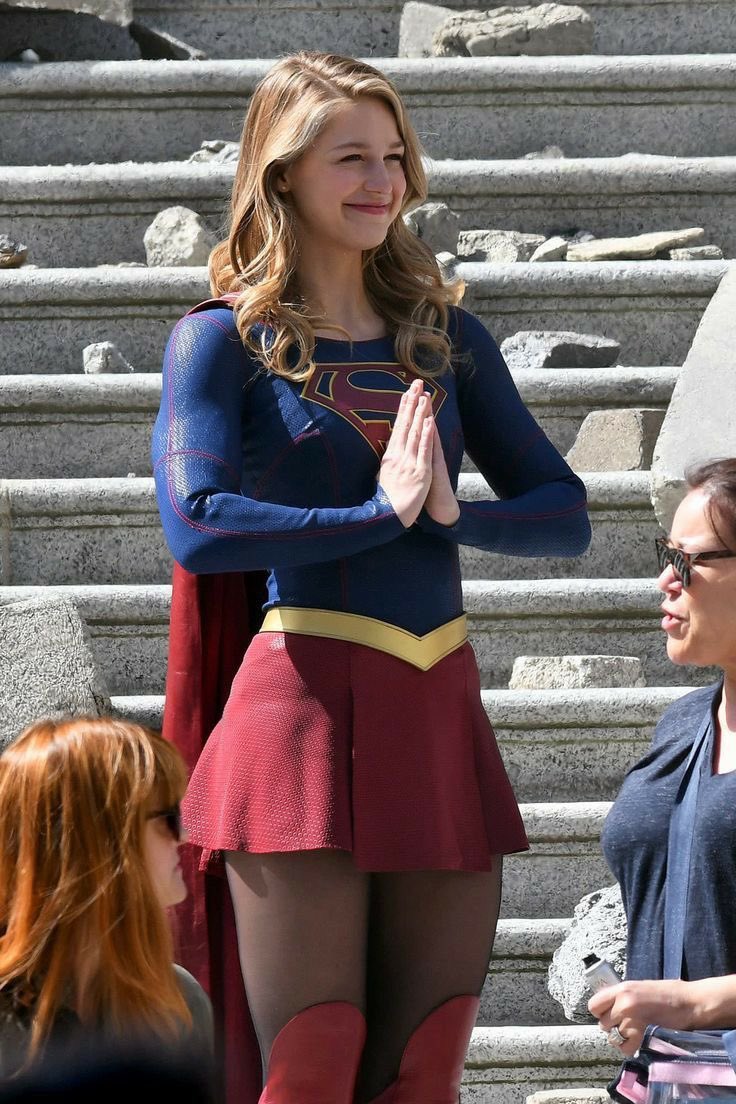 acervo supergirl tweet media