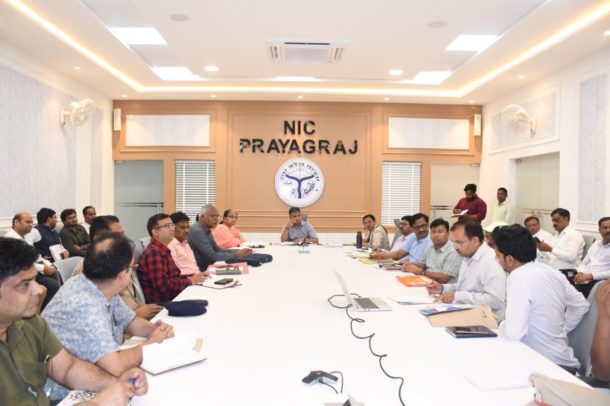 DM Prayagraj tweet media