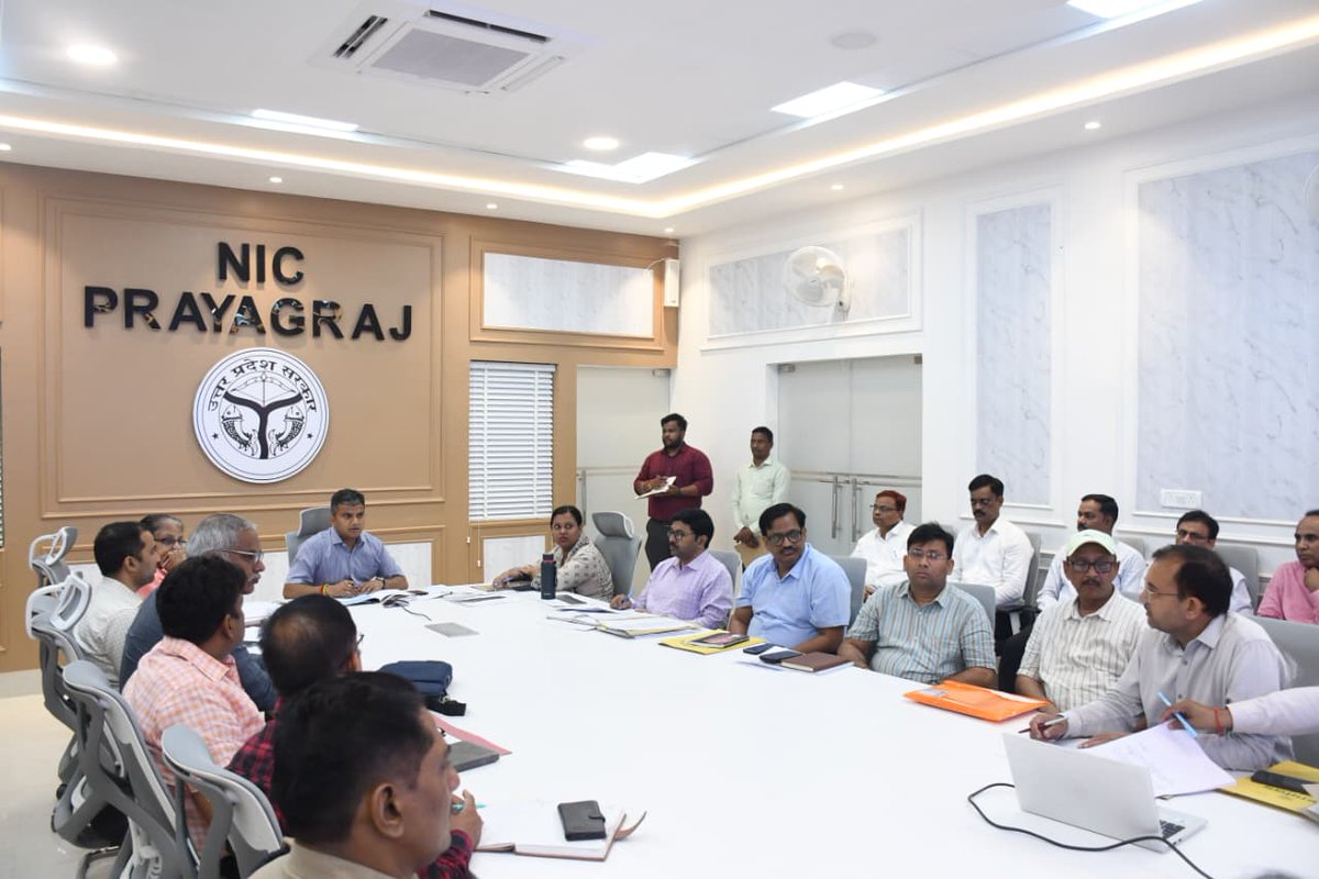DM Prayagraj tweet media