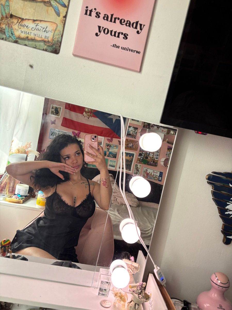 maya 🍒 tweet media