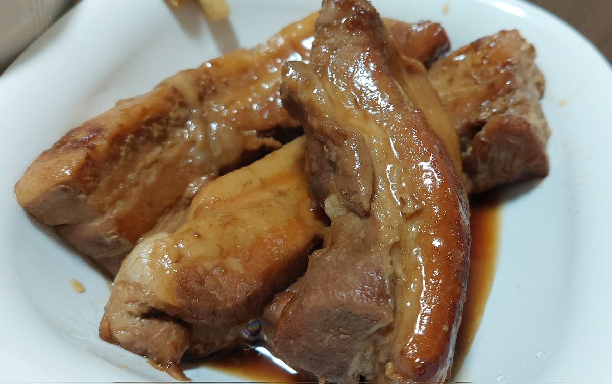 深夜のはらへりん堂！便乗！
三╰( `•ω•)╮-=ﾆ=一＝三🥩

#はらへりん堂