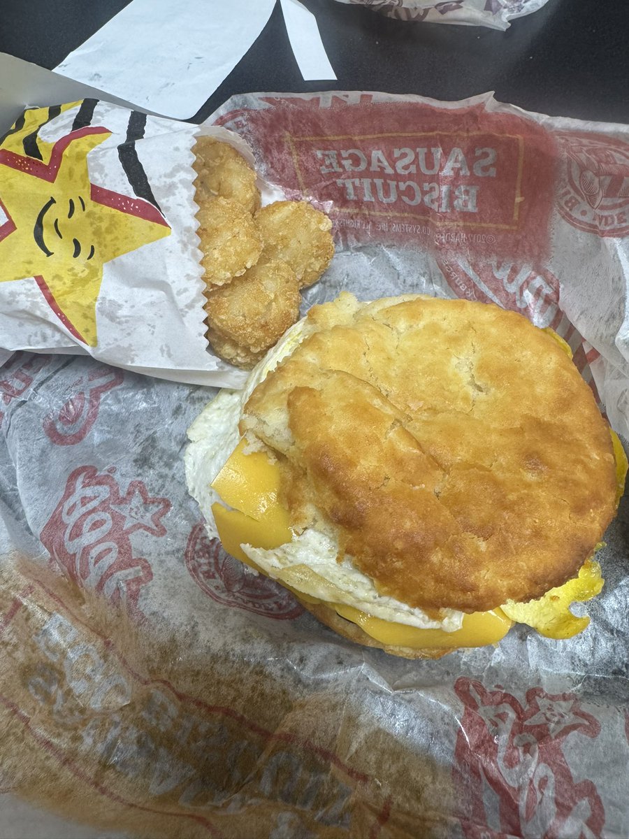 BigsbyKnowsBall's tweet photo. Little breakfast date with Phyillis Ann. Bout to tear this sum bitch plum up. #glory #saa #evantaylorwassnubbed #BigsbyKnowsBall https://t.co/qmEaNxPz1n