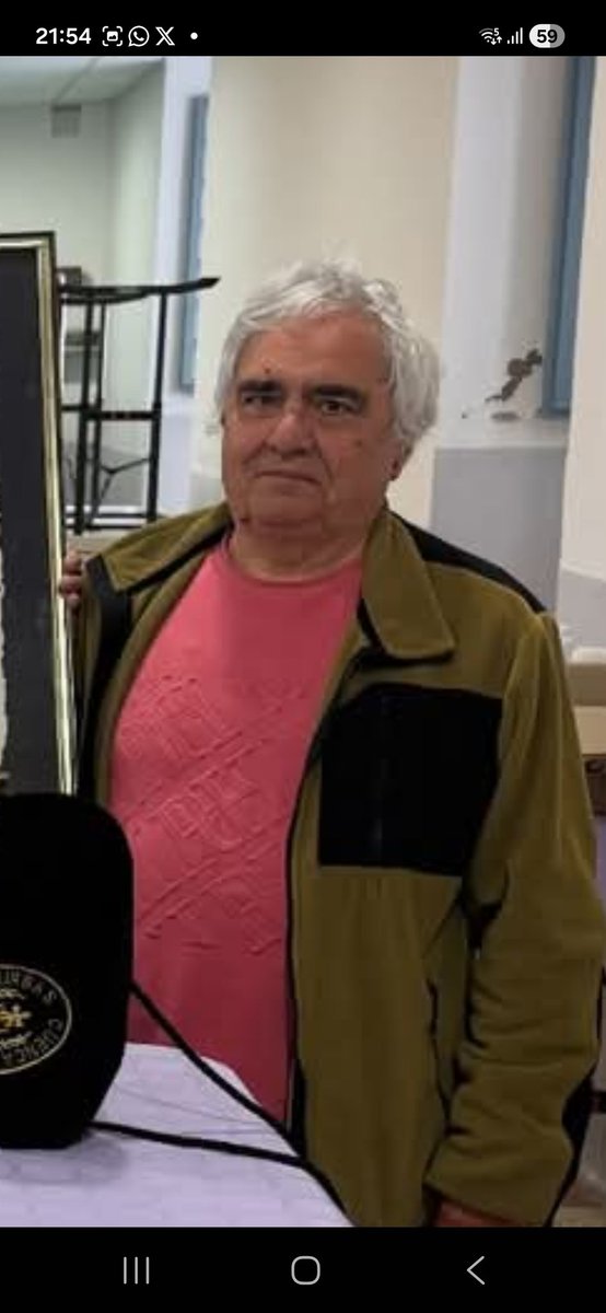 Tamboradahellin's tweet photo. Nueva Junta Regidora de las "Turbas de Cuenca". Desde nuestra Asoc deseamos al nuevo Secretario-Presidente Jesús Aguilar Alonso y su equipo,el mayor de los éxitos, poniéndonos a su disposición. Agradecemos a Antonio Garrote su colaboración con nuestra Asoc y la de Hellín-Moncada. https://t.co/K8UA0lJps1