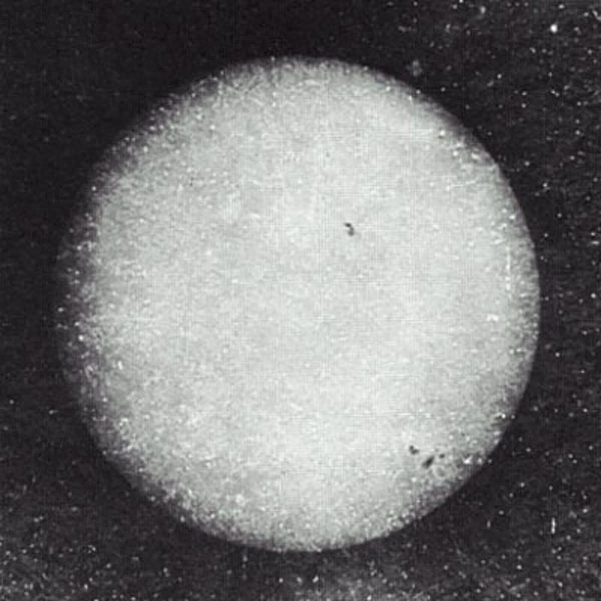 konstructivizm's tweet photo. 181 Years Ago Today:
 The First Photograph of the SunOn April 2, 1845, French physicists Hippolyte Fizeau and Léon Foucault made history by capturing the very first successful photograph of our star — a groundbreaking daguerreotype that revealed actual sunspots on the Sun’s surface.This grainy but revolutionary image proved the Sun wasn’t just a featureless ball of light — it was a dynamic, complex world we could finally study in detail. It marked the birth of solar photography and helped launch modern astrophysics.

Credit: Hippolyte Fizeau & Léon Foucault (Public Domain)From this humble 19th-century plate to today’s stunning high-res images from SOHO, SDO, and Parker Solar Probe… what a journey! Happy 181st birthday to the first photo of the Sun!