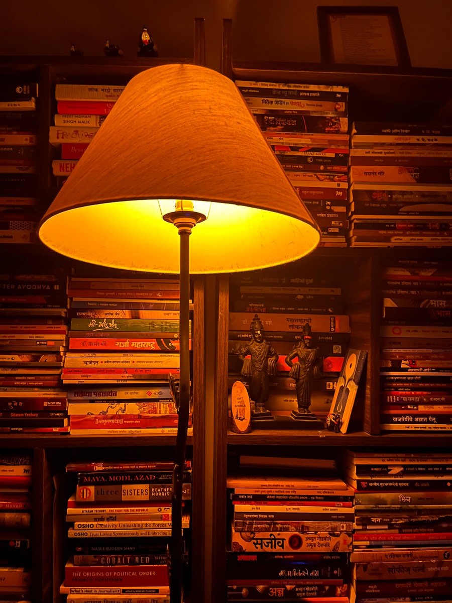 namdevwrites's tweet image. देव्हारा. #Home #NewDelhi