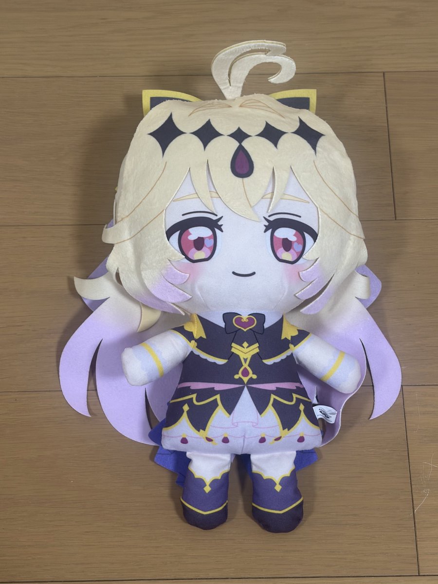 moritake21g's tweet photo. 1プレイ100円体感確率１０％の神筐体だった
そのあと人と会っていたので今日ずっと一緒にいた https://t.co/jJjcT0OujF