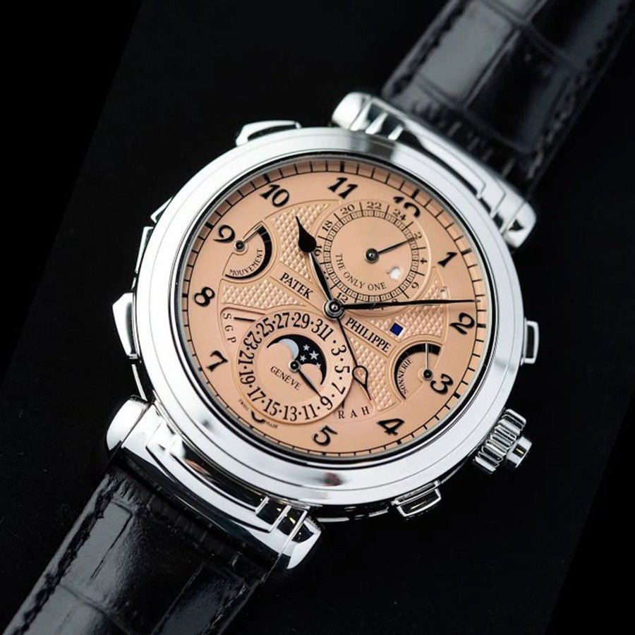 GlobalWatchClub's tweet photo. Patek Philippe Grandmaster Chime Ref. 6300A-010

The $30,000,000 watch https://t.co/OtxTCyvDhX