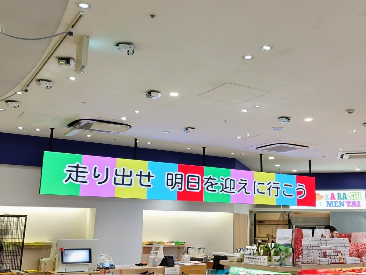 もん tweet media